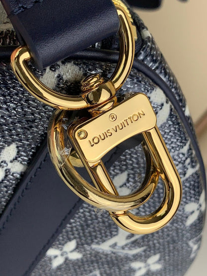 Anum Bags ln Luxury Bag --61870