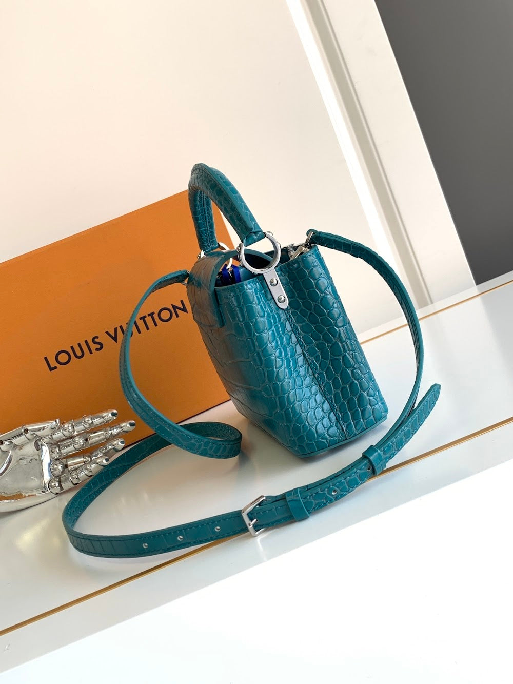 Anum Bags ln Luxury Bag --96817