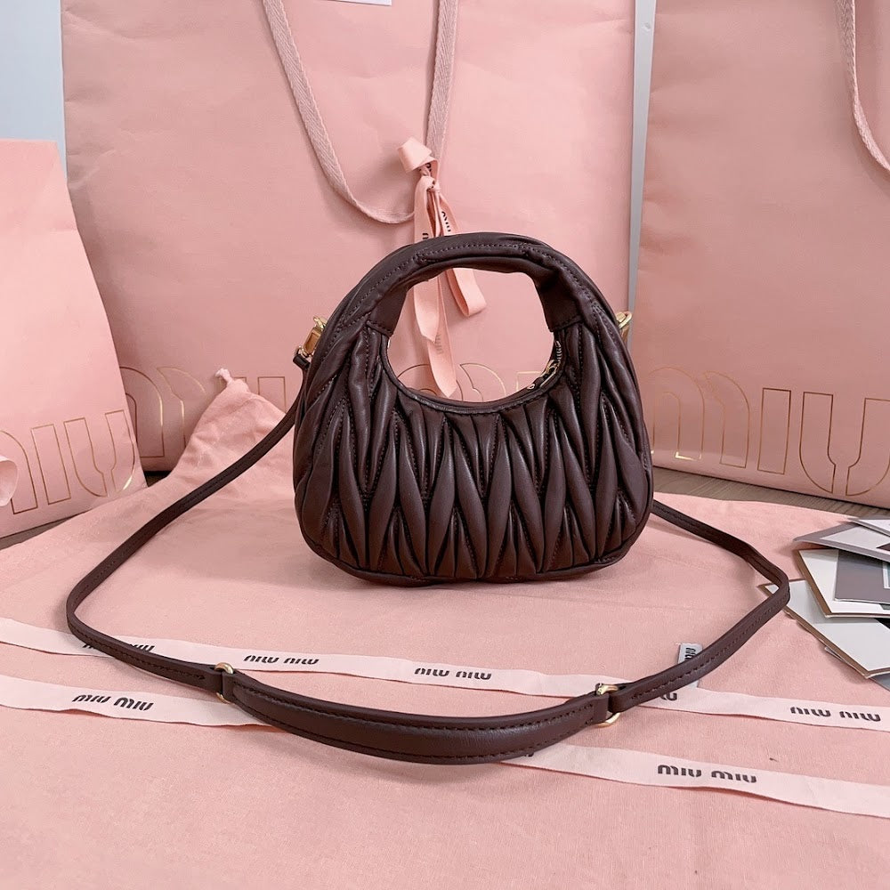 Anum Bags Miun Miun Luxury Bag --122658