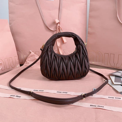 Anum Bags Miun Miun Luxury Bag --122658