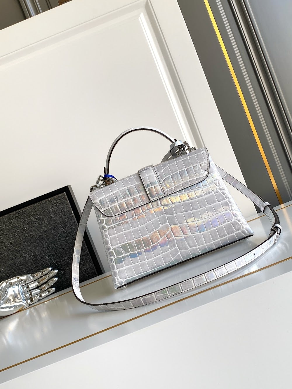 Anum Bags ln Luxury Bag --96174