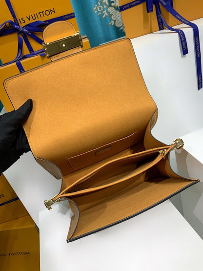 Anum Bags ln Luxury Bag --60706