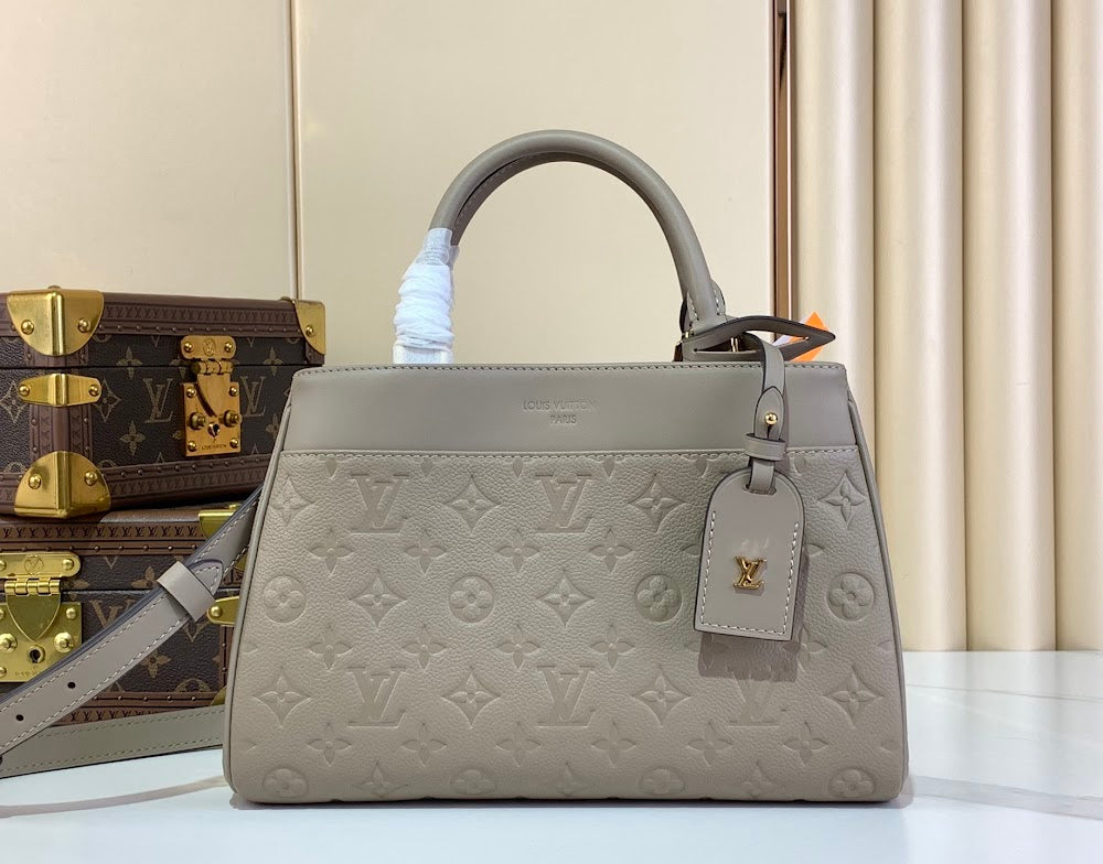 Anum Bags ln Luxury Bag --62819