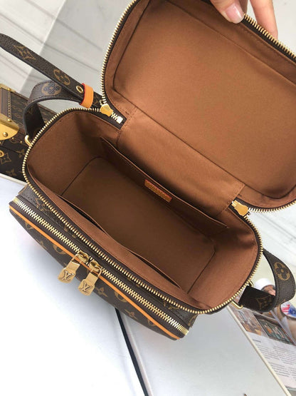 Anum Bags ln Luxury Bag --61055