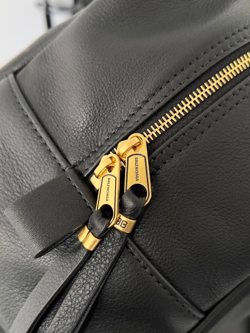 Anum Bags Balenciaga Luxury Bag --111010