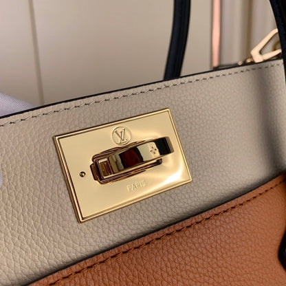 Anum Bags ln Luxury Bag --60833