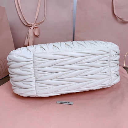 Anum Bags Miun Miun Luxury Bag --123245