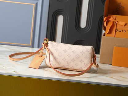 Anum Bags ln Luxury Bag --77785