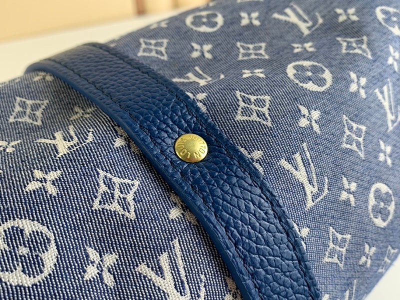 Anum Bags ln Luxury Bag --61612