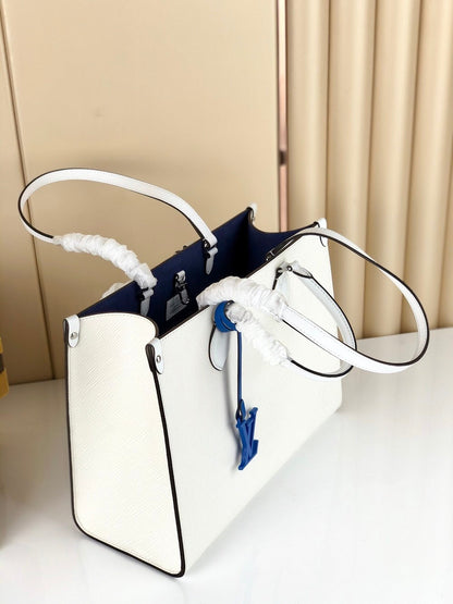 Anum Bags ln Luxury Bag --60537
