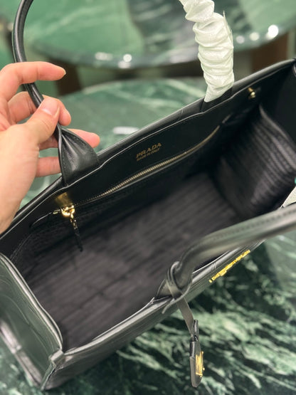 Anum Bags Pradn Luxury Bag --101638