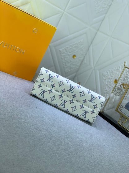 Anum Bags ln Luxury Bag --76235