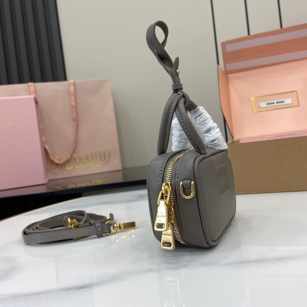 Anum Bags Miun Miun Luxury Bag --122200