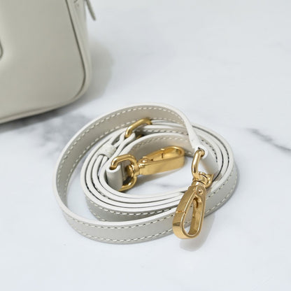 Anum Bags Miun Miun Luxury Bag --123390