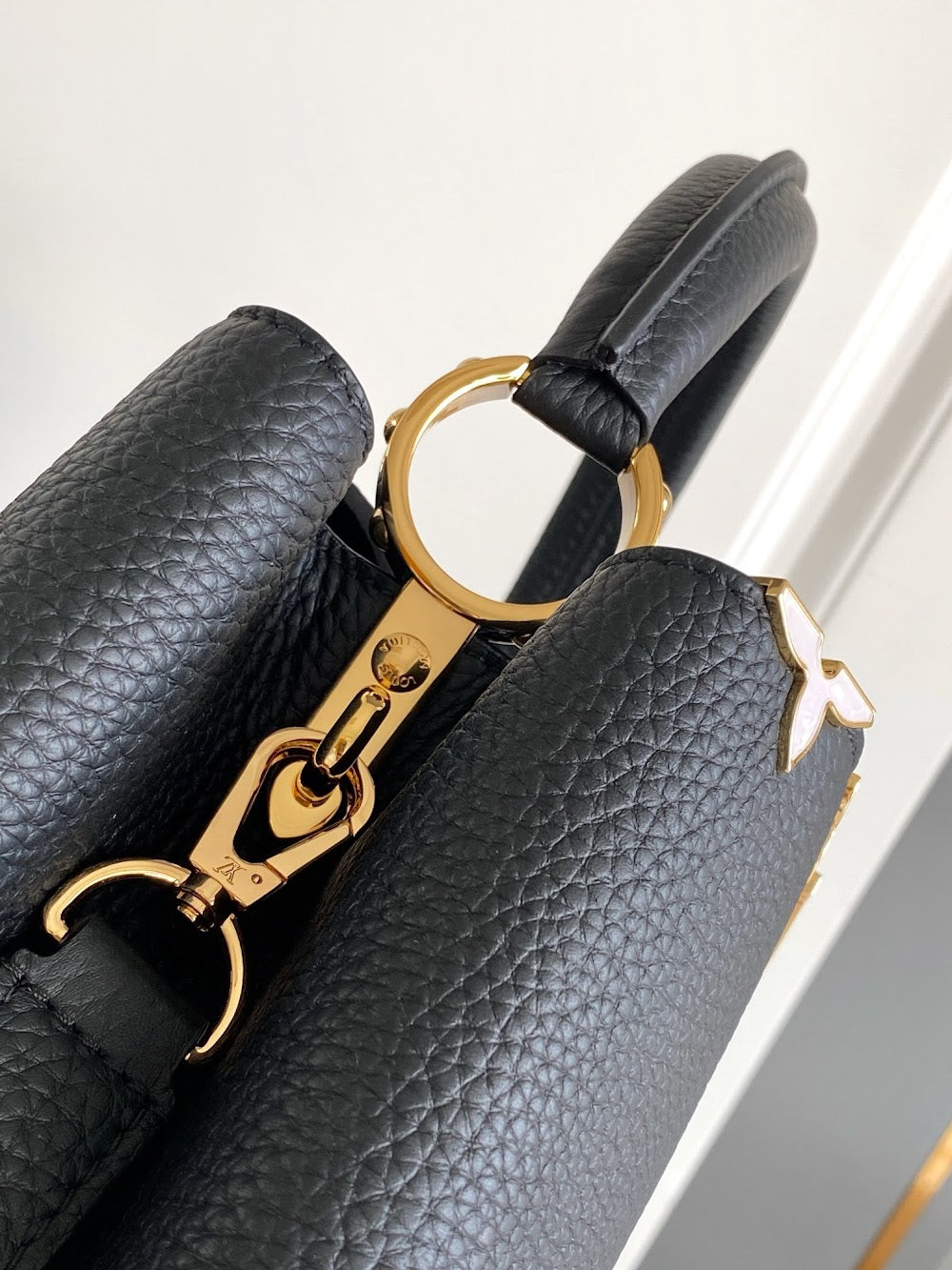 Anum Bags ln Luxury Bag --96820
