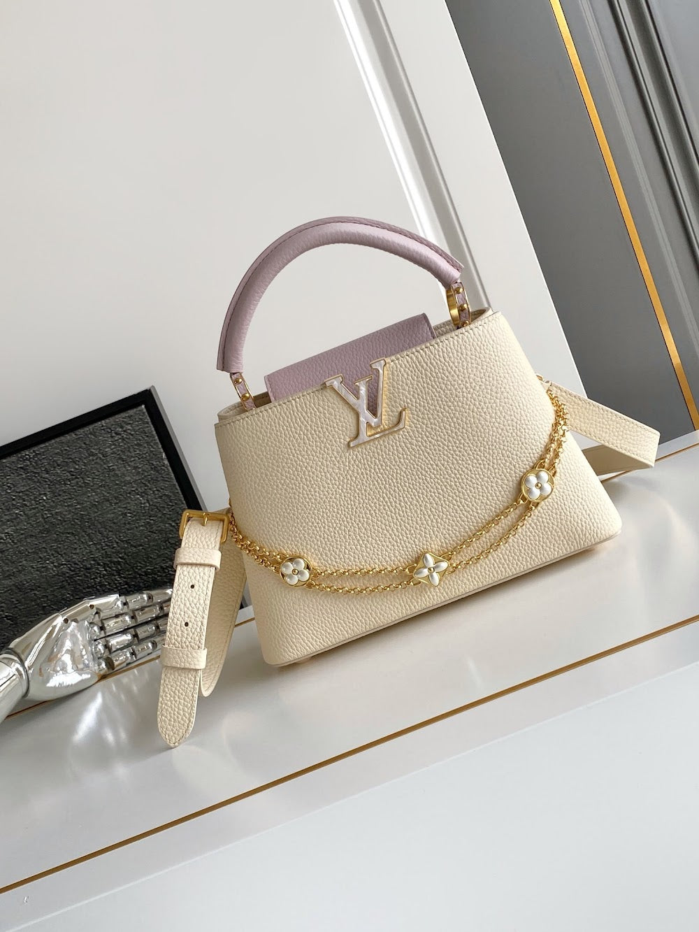 Anum Bags ln Luxury Bag --97409