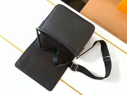 Anum Bags ln Luxury Bag --71486