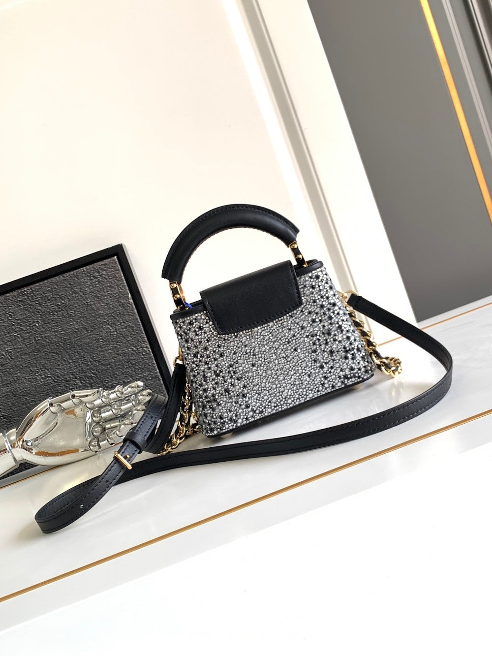 Anum Bags ln Luxury Bag --96826