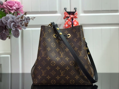 Anum Bags ln Luxury Bag --96806