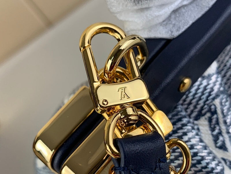 Anum Bags ln Luxury Bag --61819