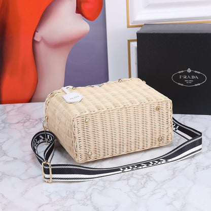 Anum Bags pradn Luxury Bag --73060