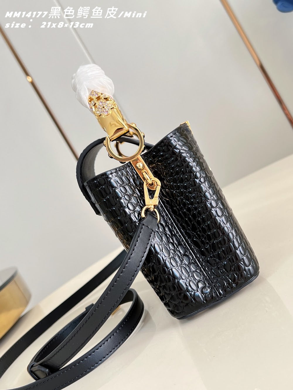 Anum Bags ln Luxury Bag --96027