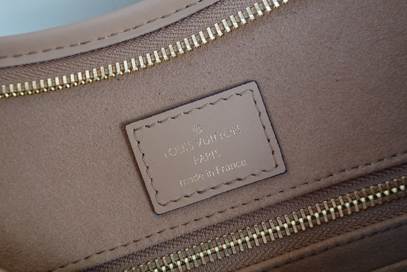 Anum Bags ln Luxury Bag --61293