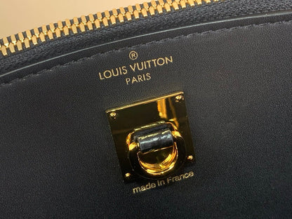 Anum Bags ln Luxury Bag --63022