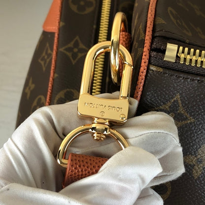 Anum Bags ln Luxury Bag --60661