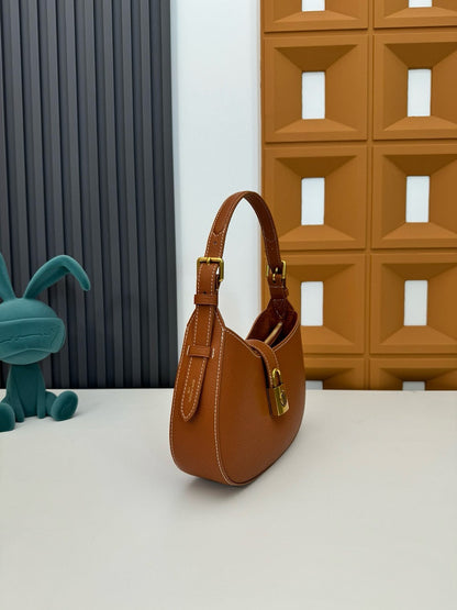 Anum Bags ln Luxury Bag --81452