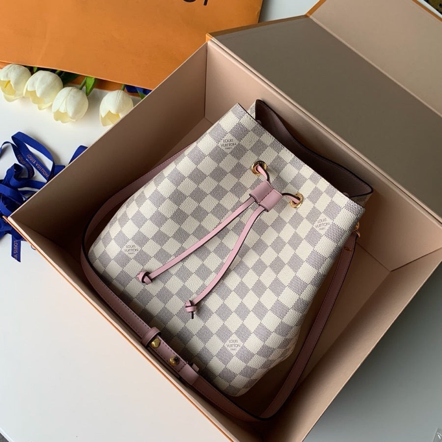 Anum Bags ln Luxury Bag --96811