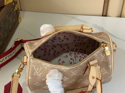 Anum Bags ln Luxury Bag --62893