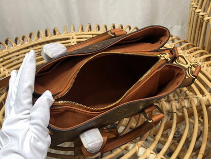 Anum Bags ln Luxury Bag --56956