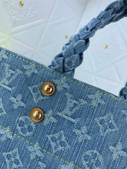 Anum Bags ln Luxury Bag --76259