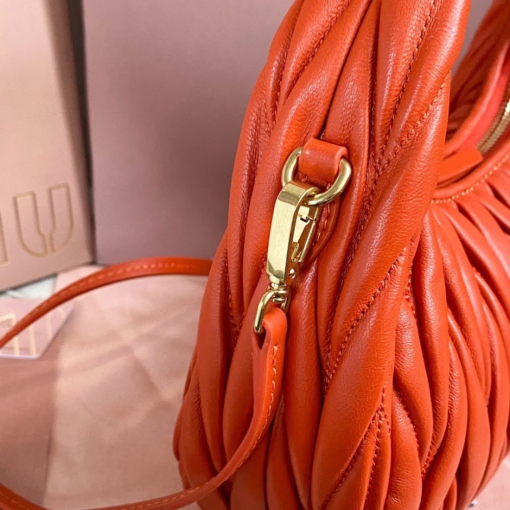 Anum Bags Miun Miun Luxury Bag --123127