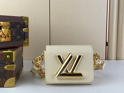 Anum Bags ln Luxury Bag --61658