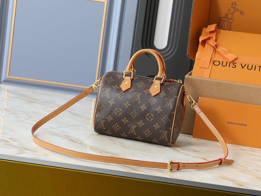 Anum Bags ln Luxury Bag --77244