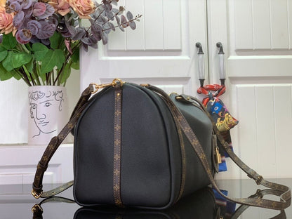 Anum Bags ln Luxury Bag --96735