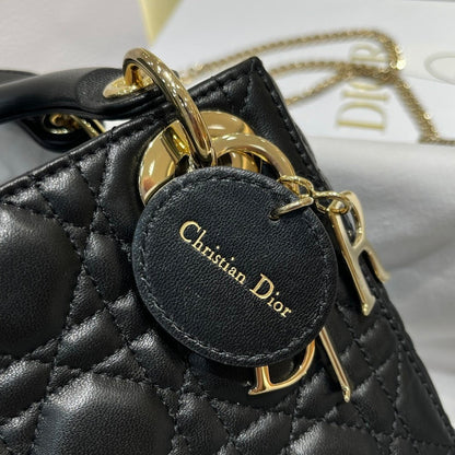new-luxury-designer-bags-nm16170