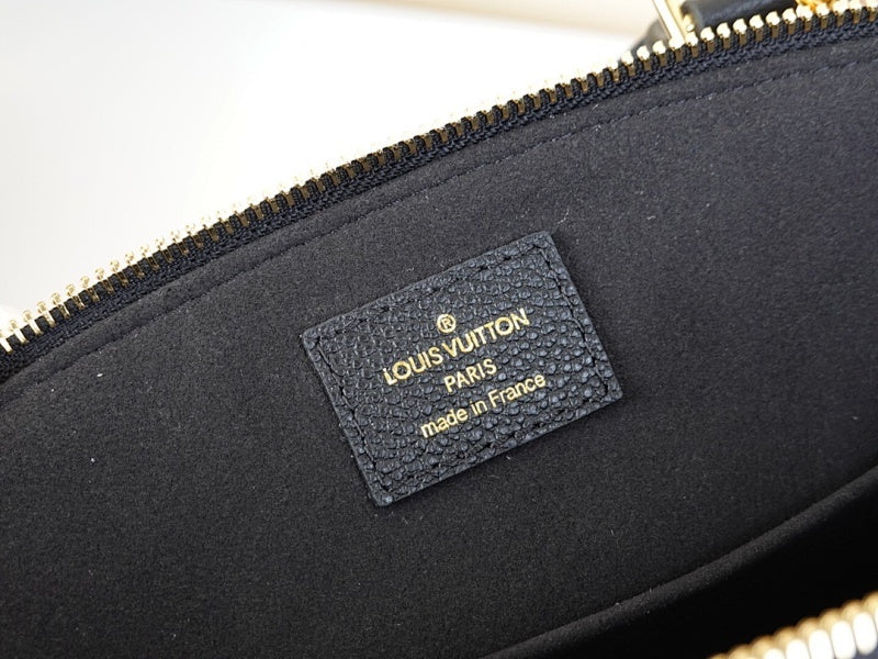 Anum Bags ln Luxury Bag --60373
