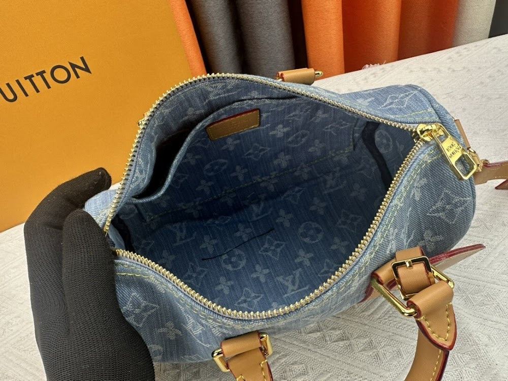 Anum Bags ln Luxury Bag --76222