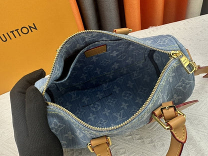 Anum Bags ln Luxury Bag --76222