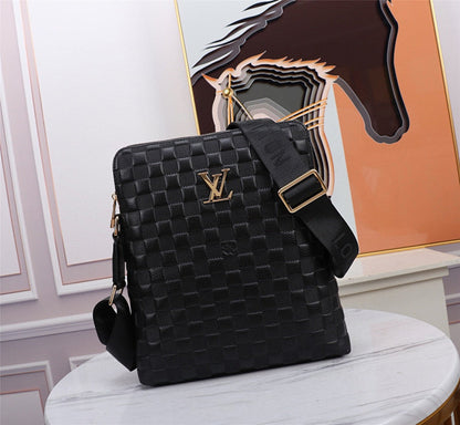 Anum Bags ln Luxury Bag --70481