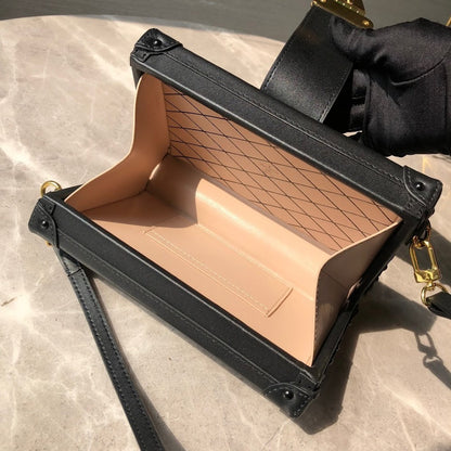 Anum Bags ln Luxury Bag --61206