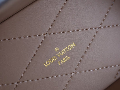 Anum Bags ln Luxury Bag --61122