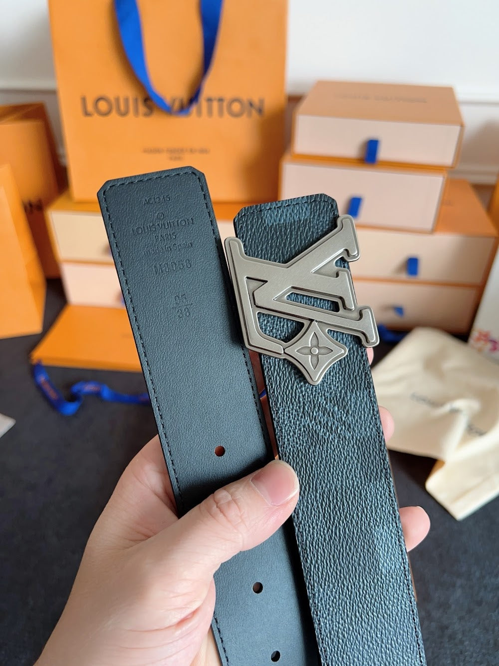 Anum Bags ln Luxury Belt --100424