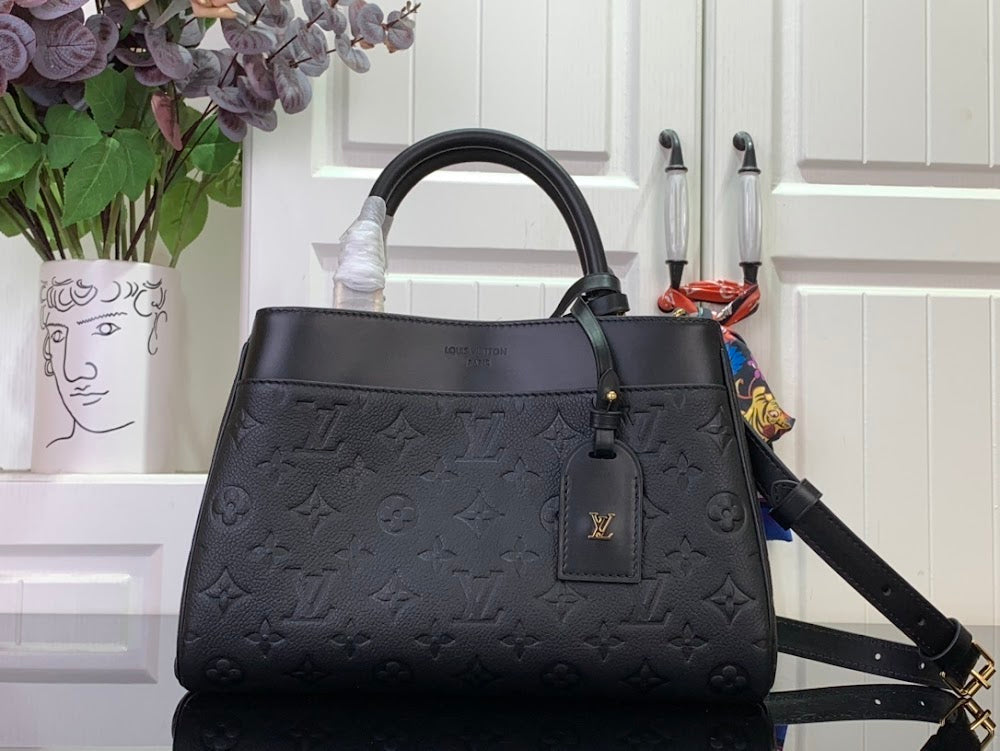 Anum Bags ln Luxury Bag --96751