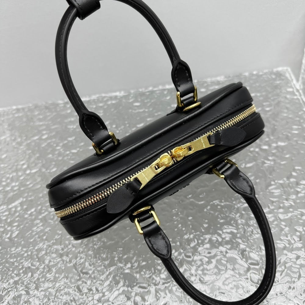 Anum Bags Miun Miun Luxury Bag --123471