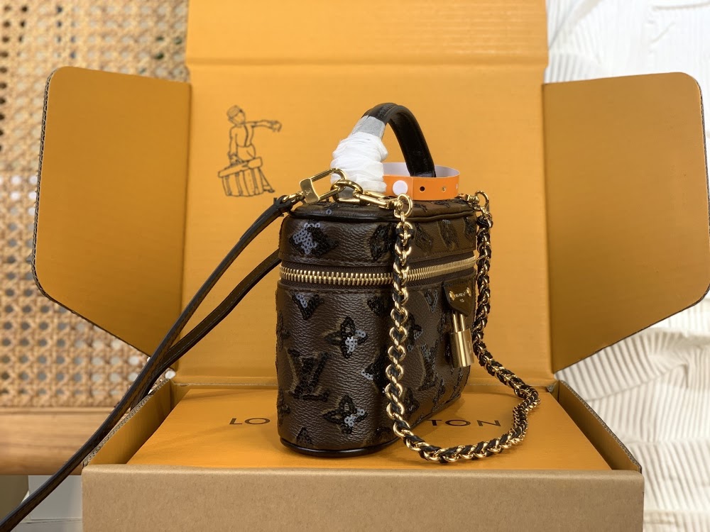 Anum Bags ln Luxury Bag --97607