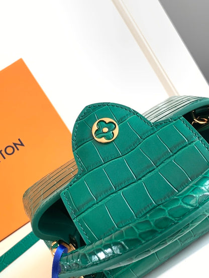 Anum Bags ln Luxury Bag --96836